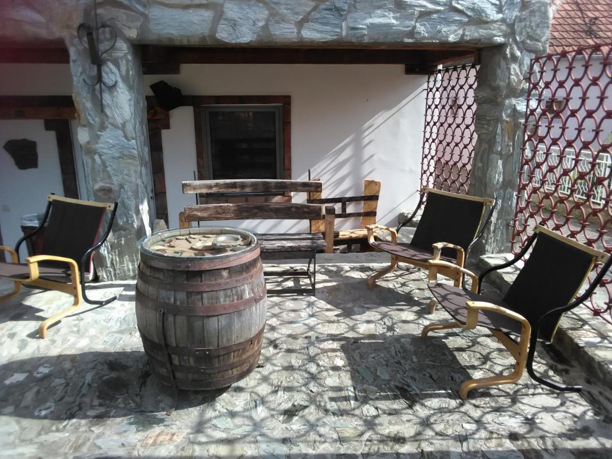 Apartmani Pinkum Veliko Gradište Exteriör bild